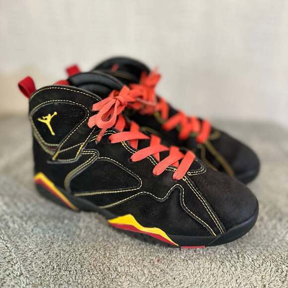 Jordan Boy's Air 7 Retro BG Black/Citrus/Varsity Red - Picture 4 of 10